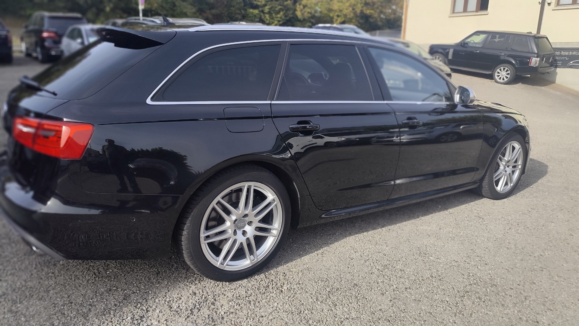 AUDI S6 Avant 4.0 TFSI V8 quattro S-tronic-image-6