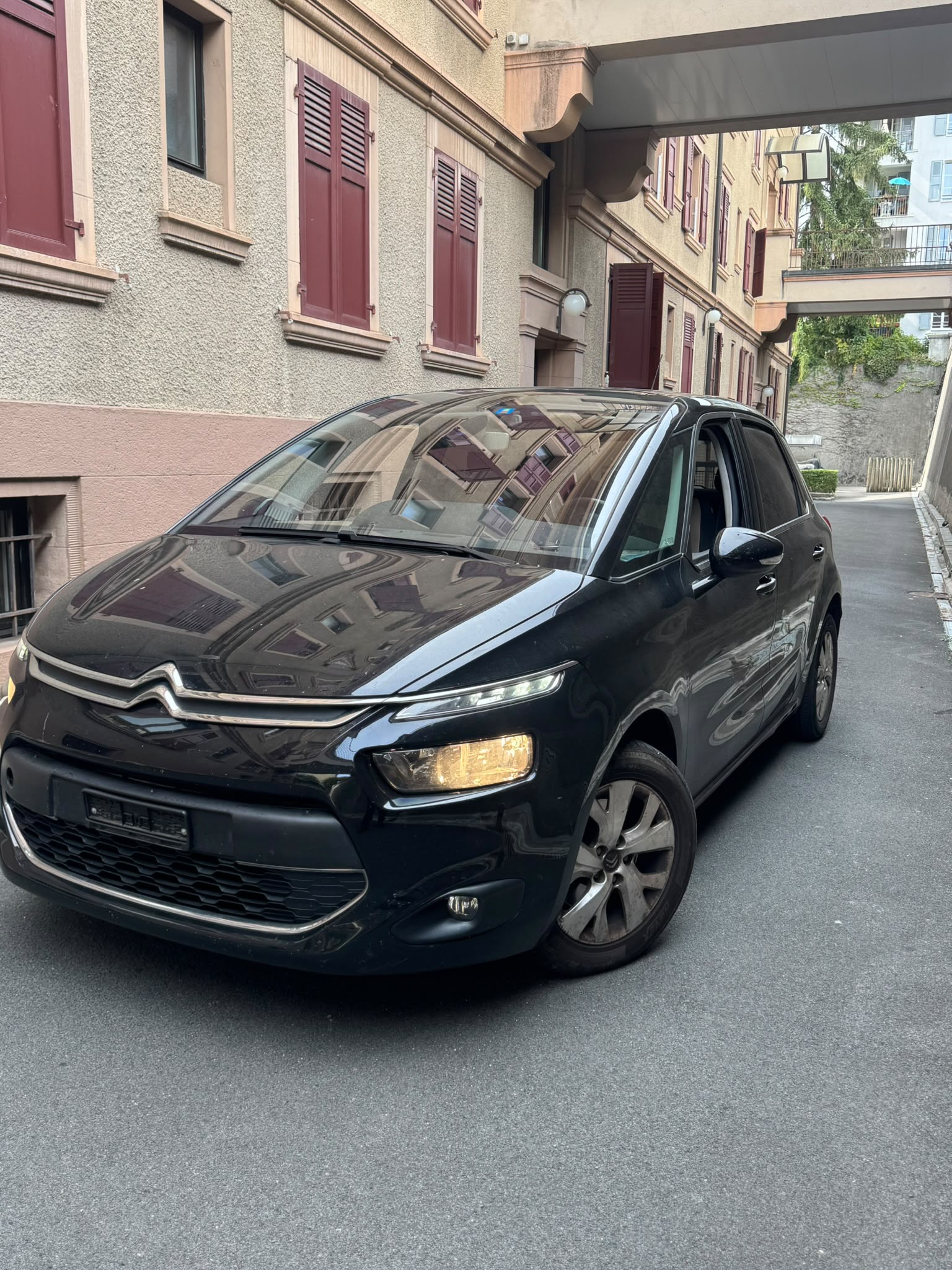 CITROEN C4 Picasso 1.6i 16V e-THP Exclusive Automatic-image-3