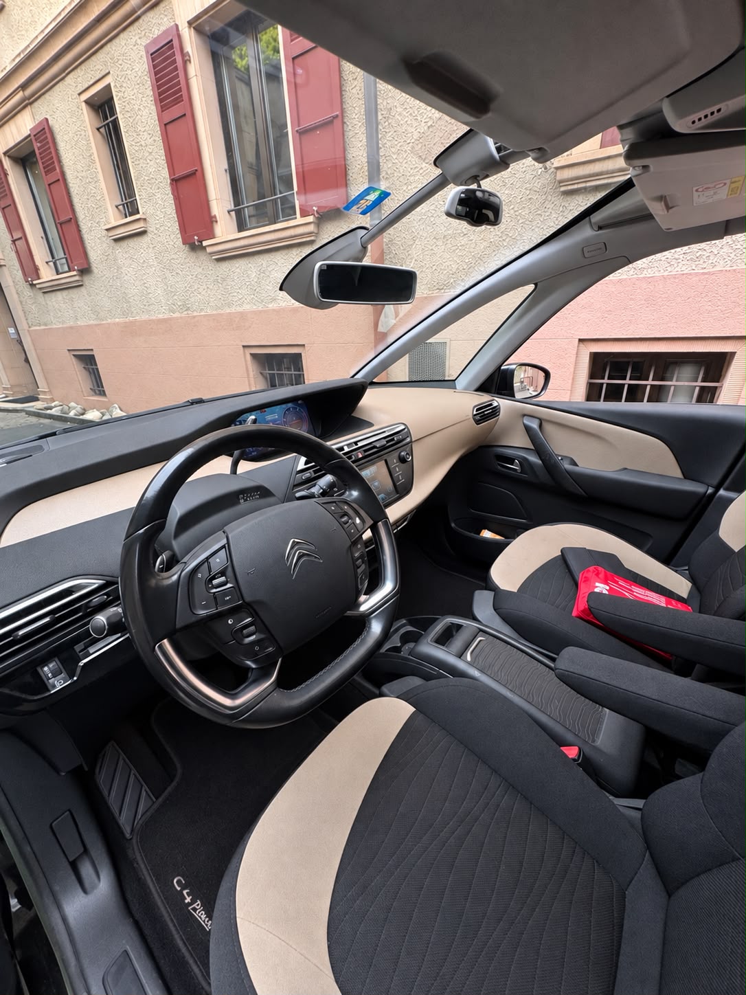 CITROEN C4 Picasso 1.6i 16V e-THP Exclusive Automatic-image-6