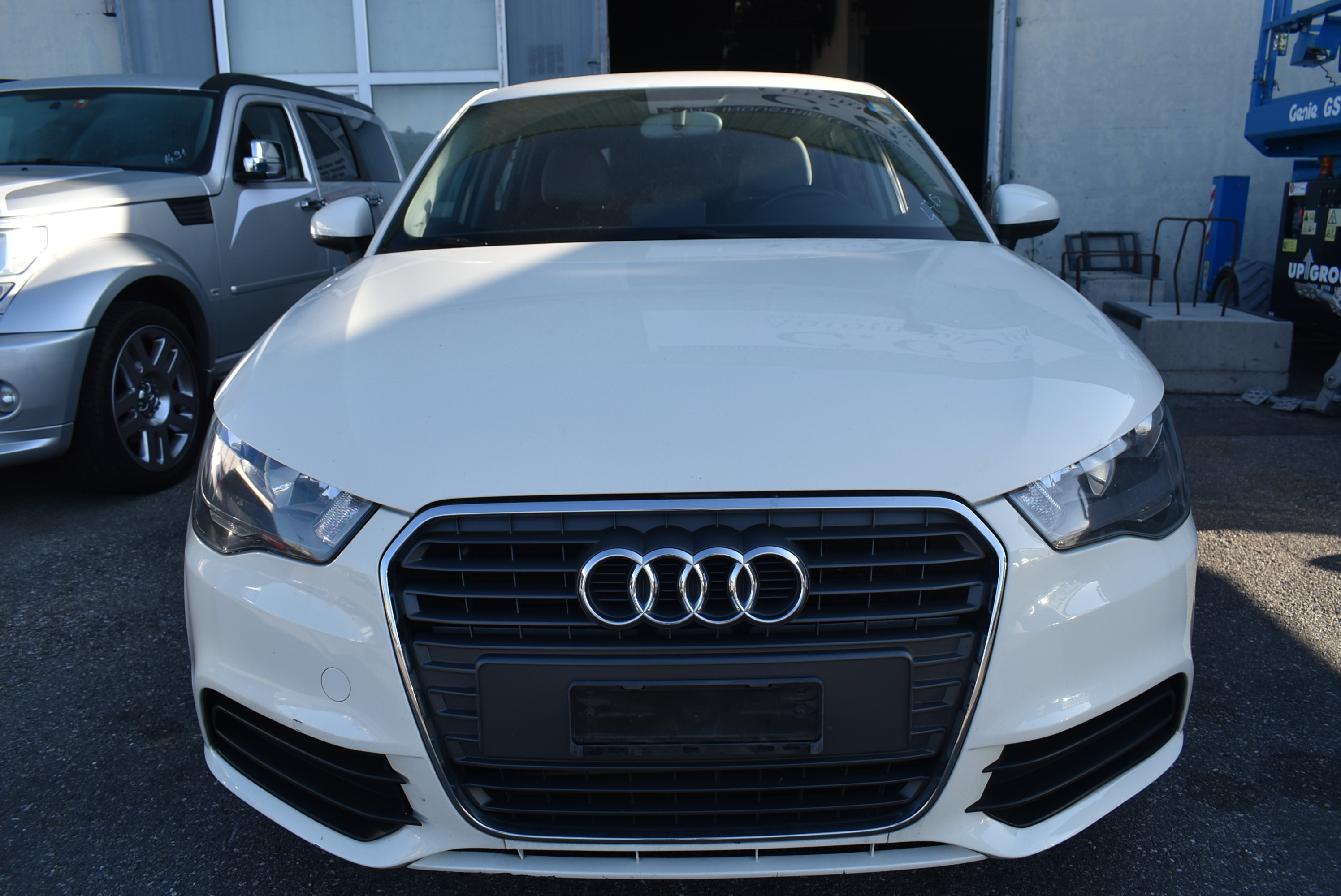 Car photo