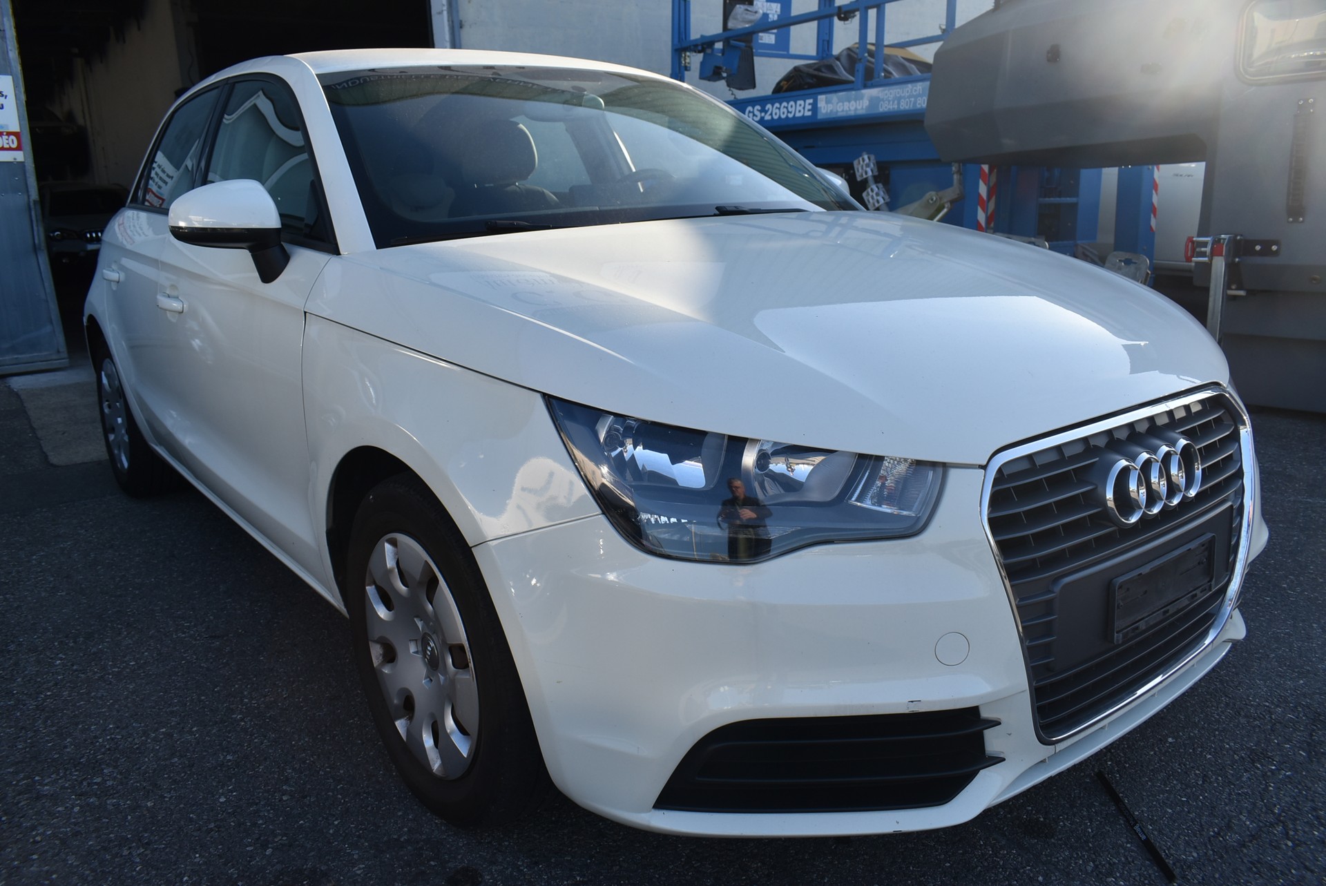 AUDI A1 Sportback 1.6 TDI Ambition DSG-image-10