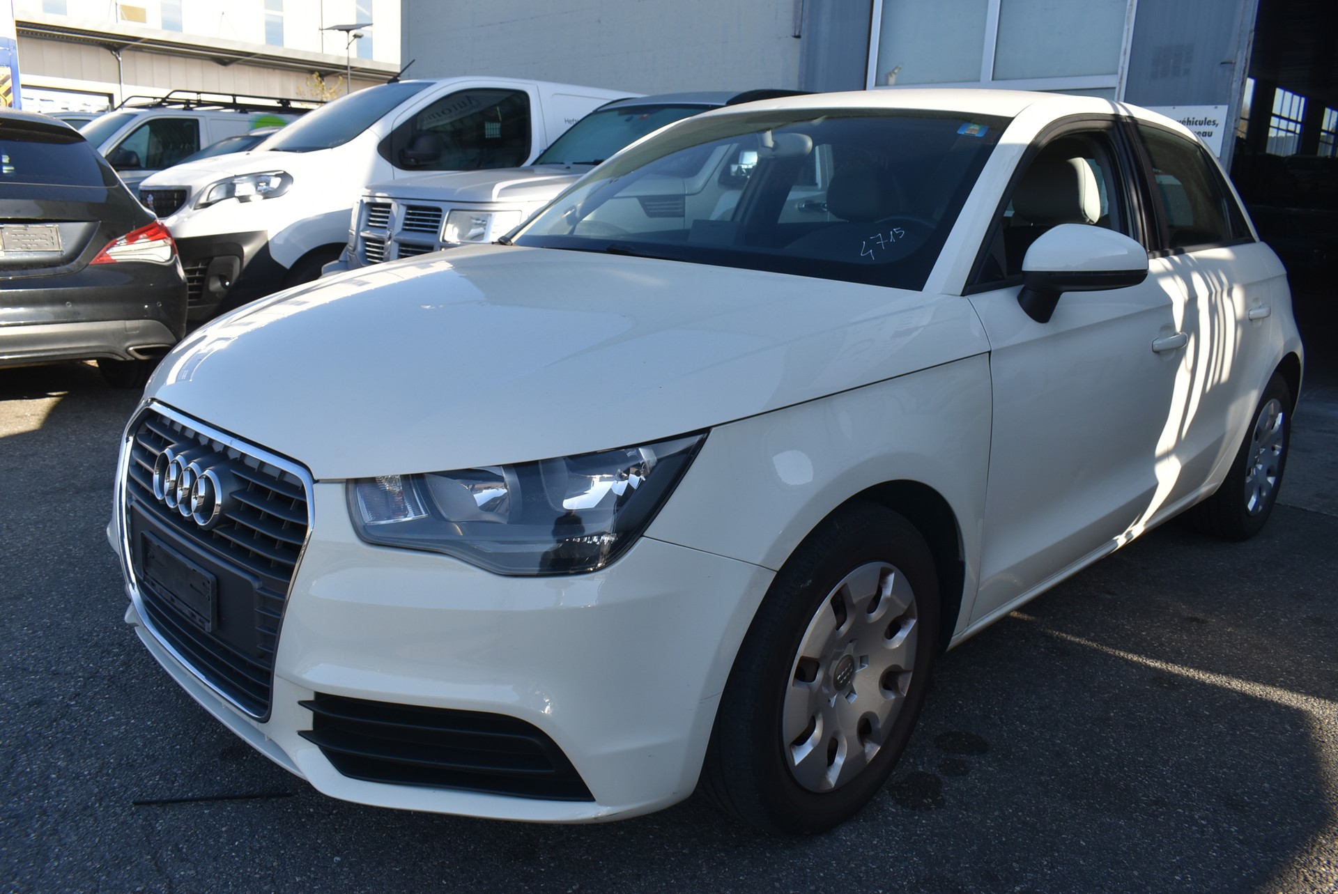 AUDI A1 Sportback 1.6 TDI Ambition DSG-image-11