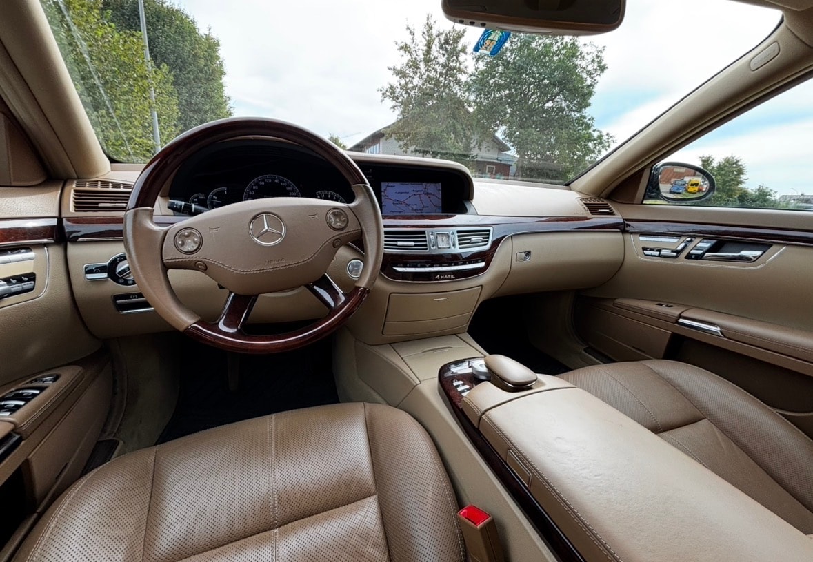 MERCEDES-BENZ S 500 4Matic 7G-Tronic-image-10