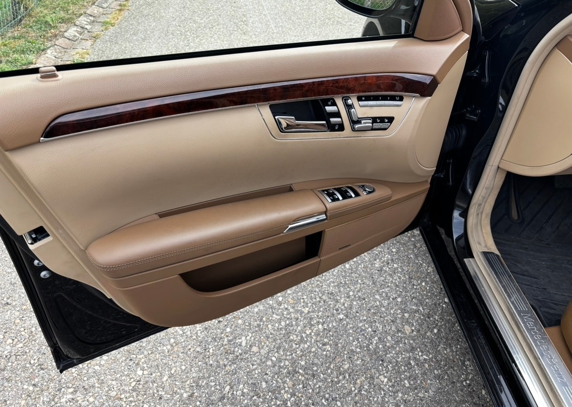 MERCEDES-BENZ S 500 4Matic 7G-Tronic-image-8