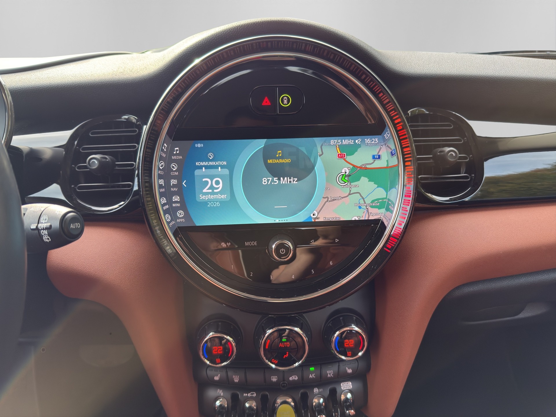 MINI Cooper SE-image-13