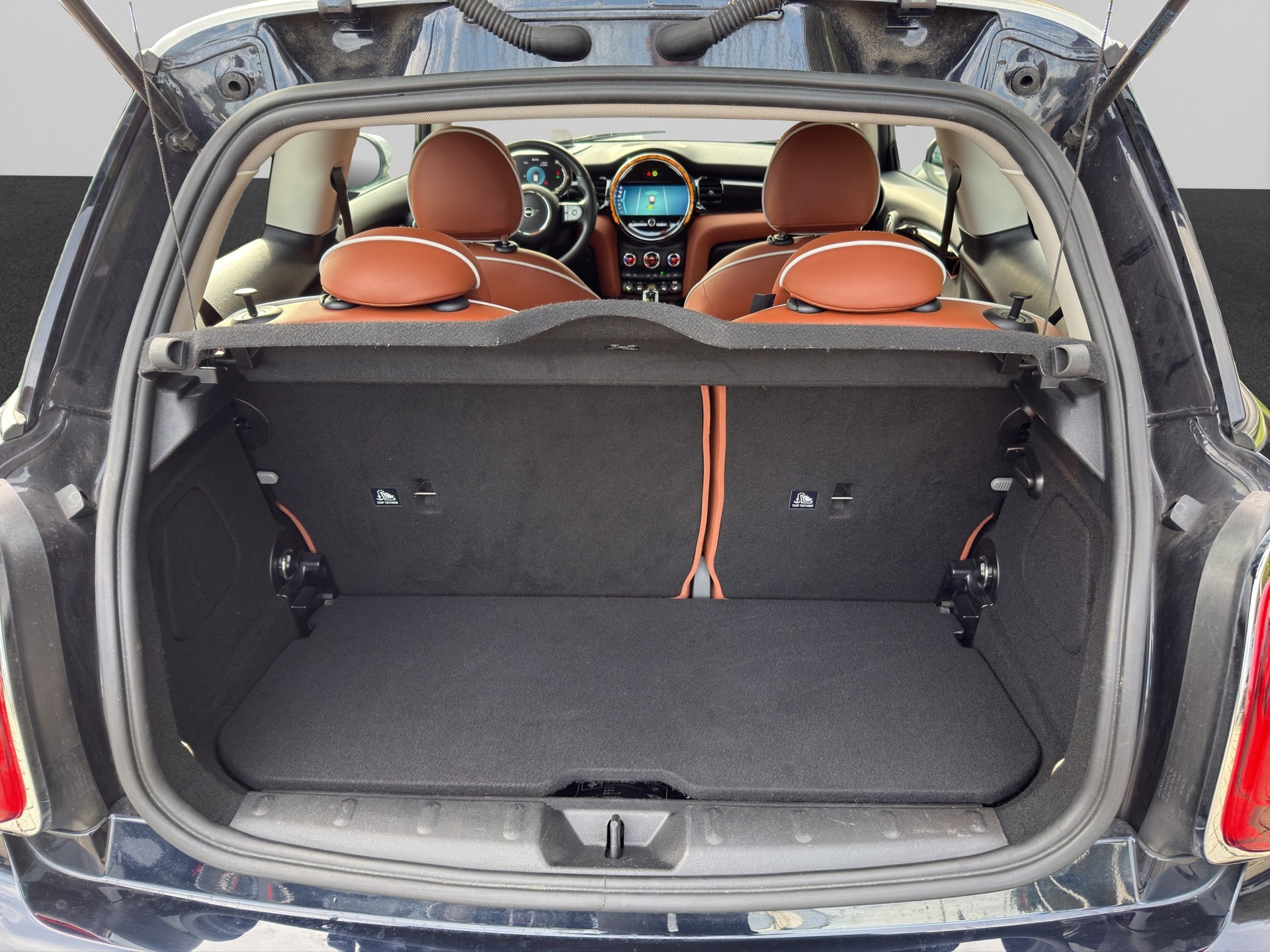 MINI Cooper SE-image-19