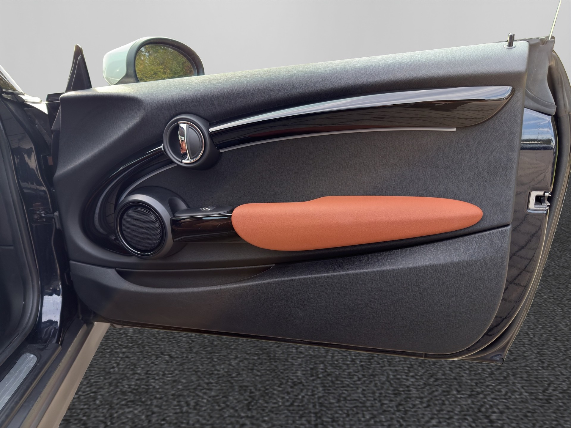 MINI Cooper SE-image-16