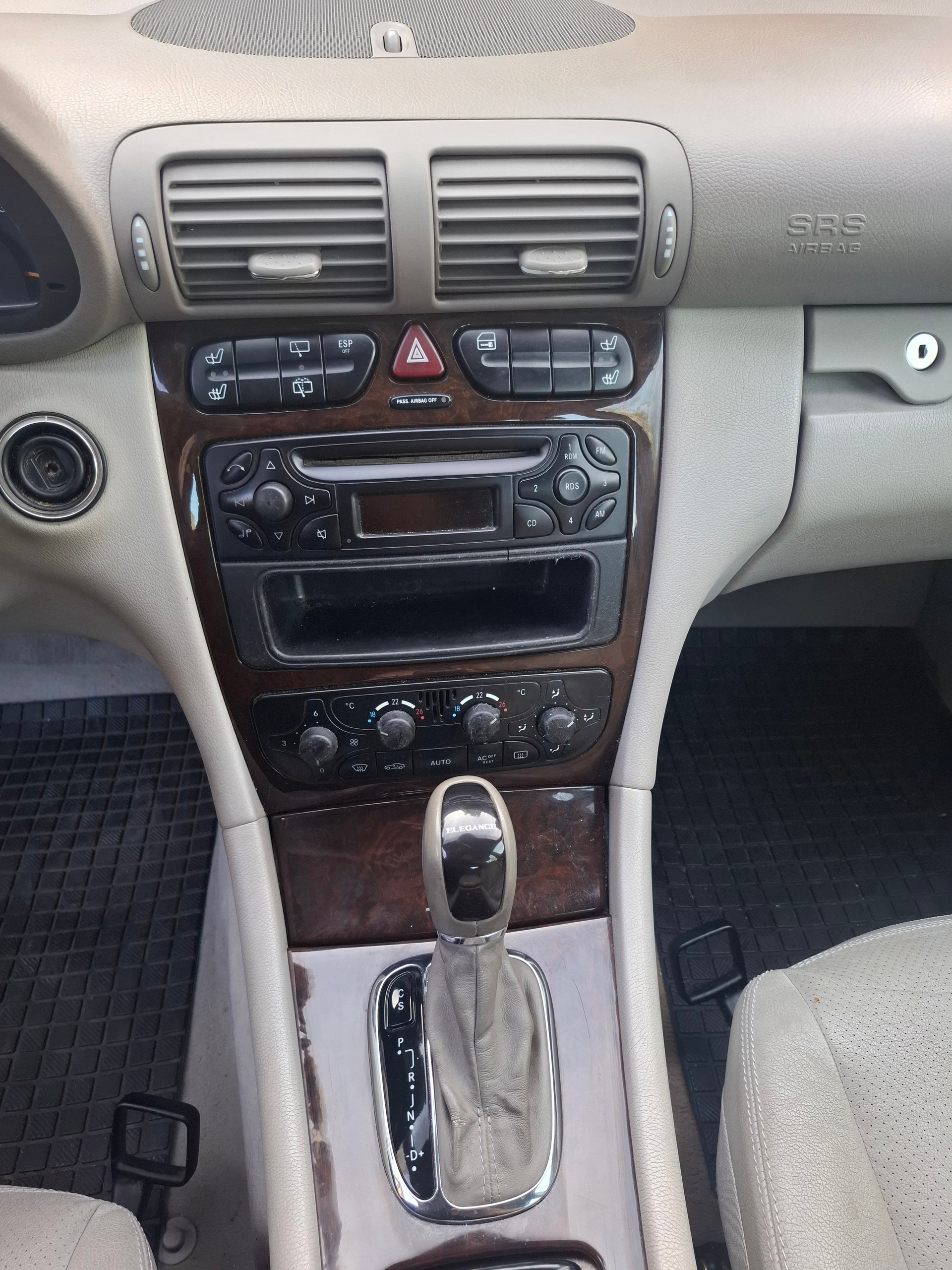 MERCEDES-BENZ C 320 Elégance Automatic-image-12