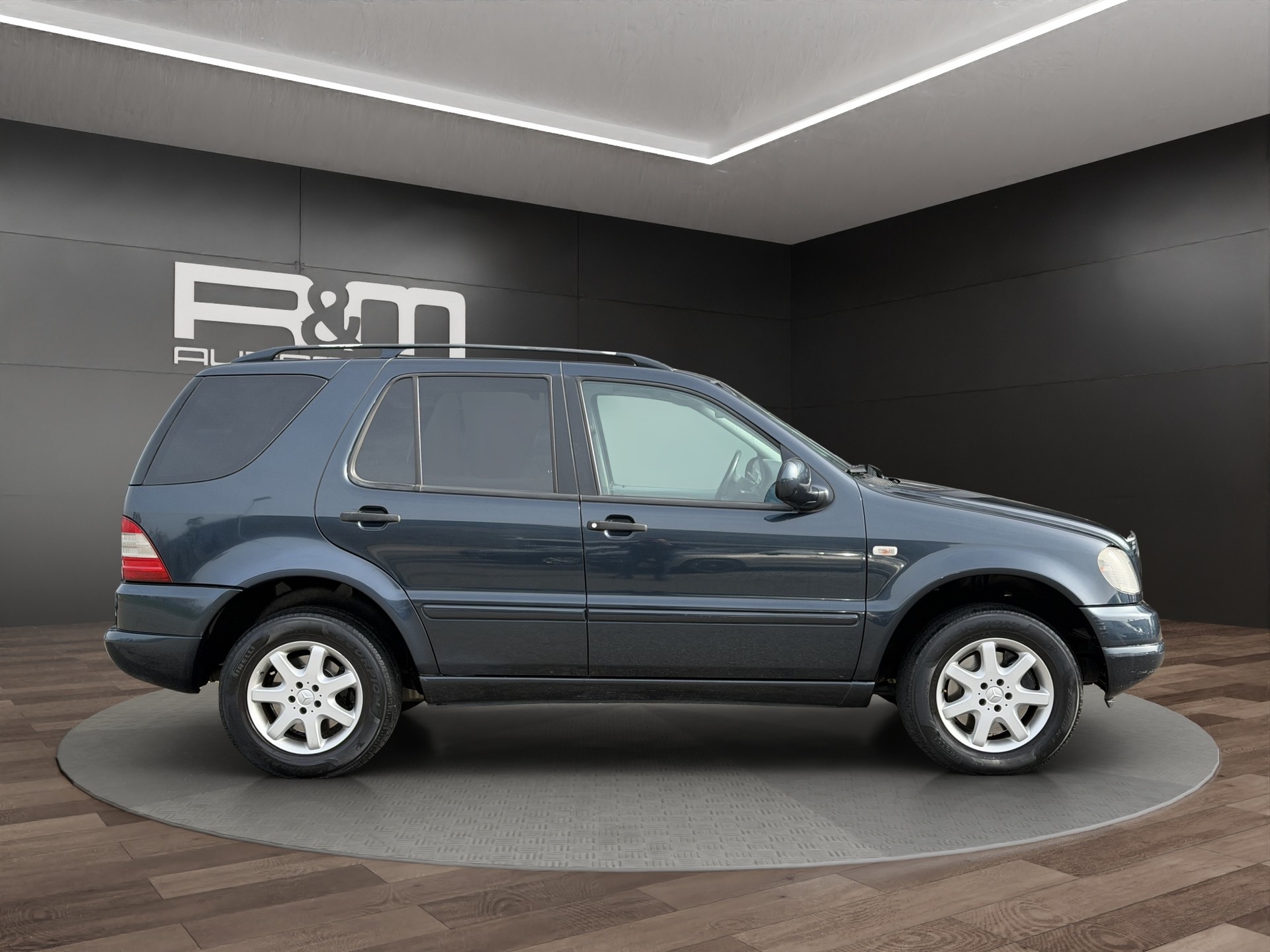 MERCEDES-BENZ ML 430 Automatic-image-3
