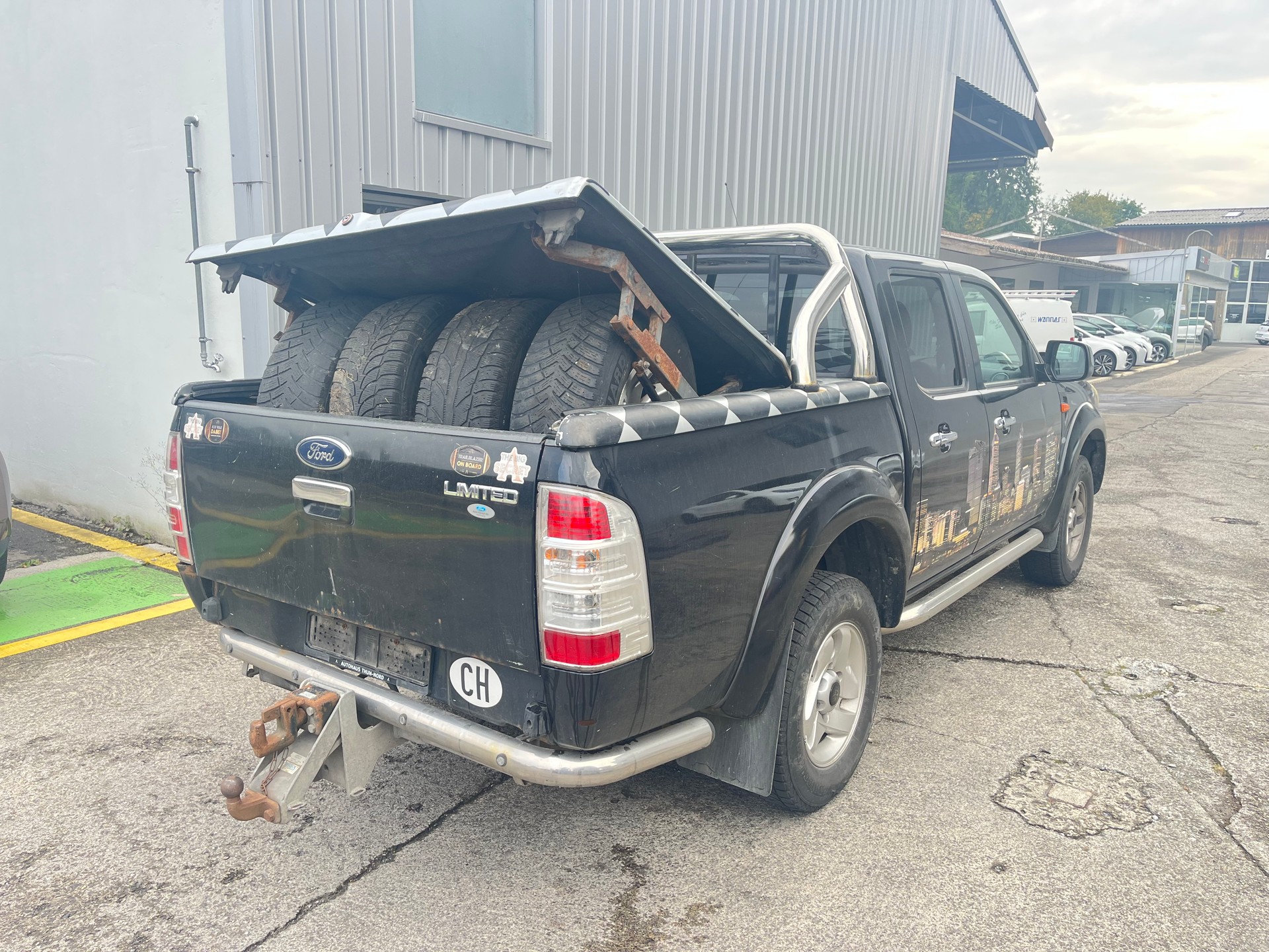 FORD Ranger Limited 2.5 TDCi 4x4-image-3