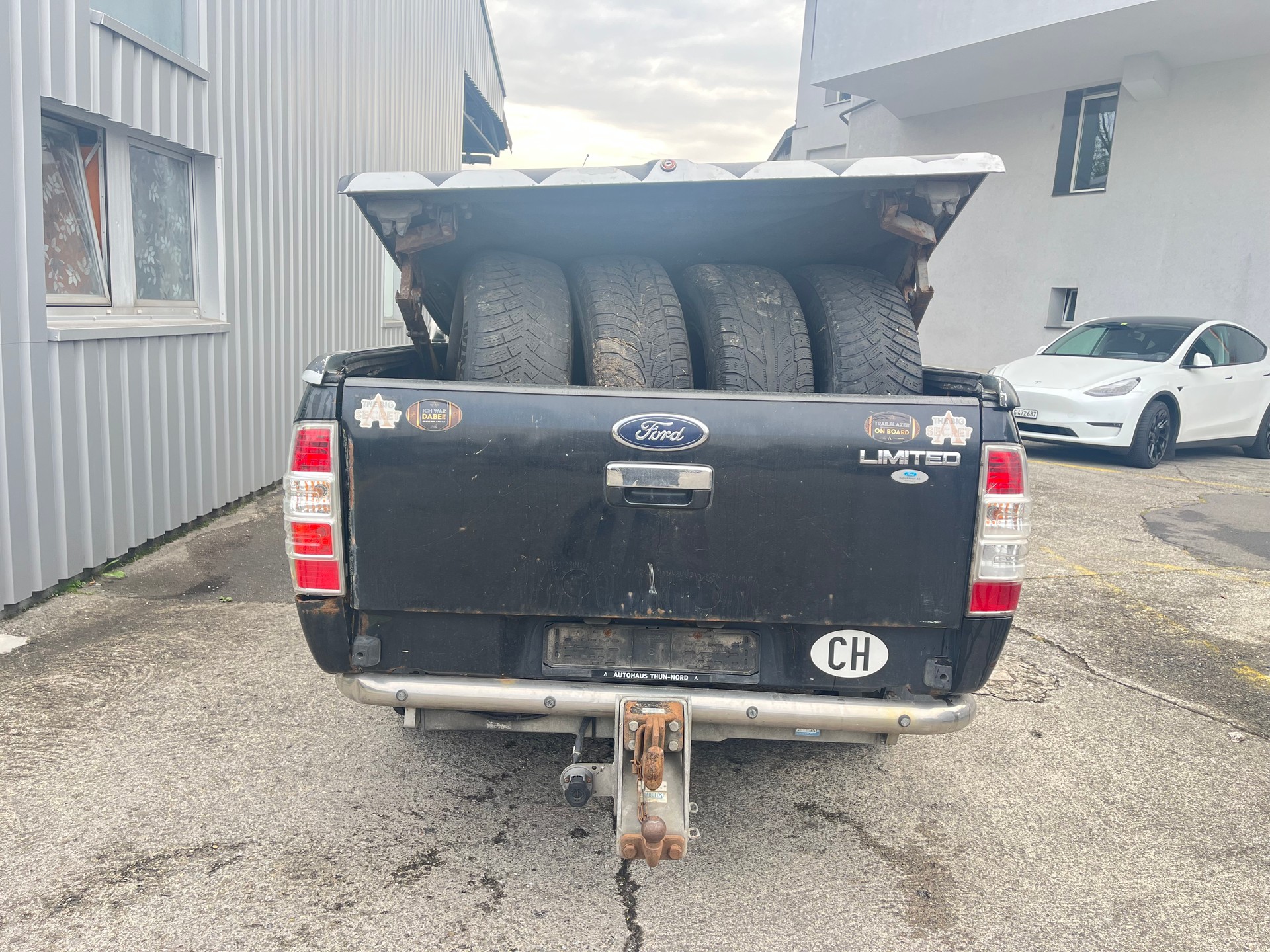 FORD Ranger Limited 2.5 TDCi 4x4-image-4