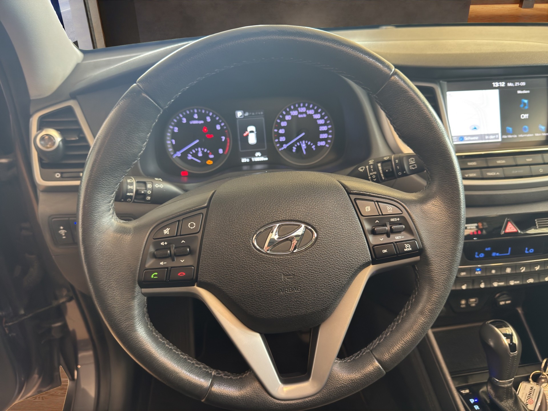 HYUNDAI Tucson 1.6 TGDI Vertex 4WD Automatic-image-6
