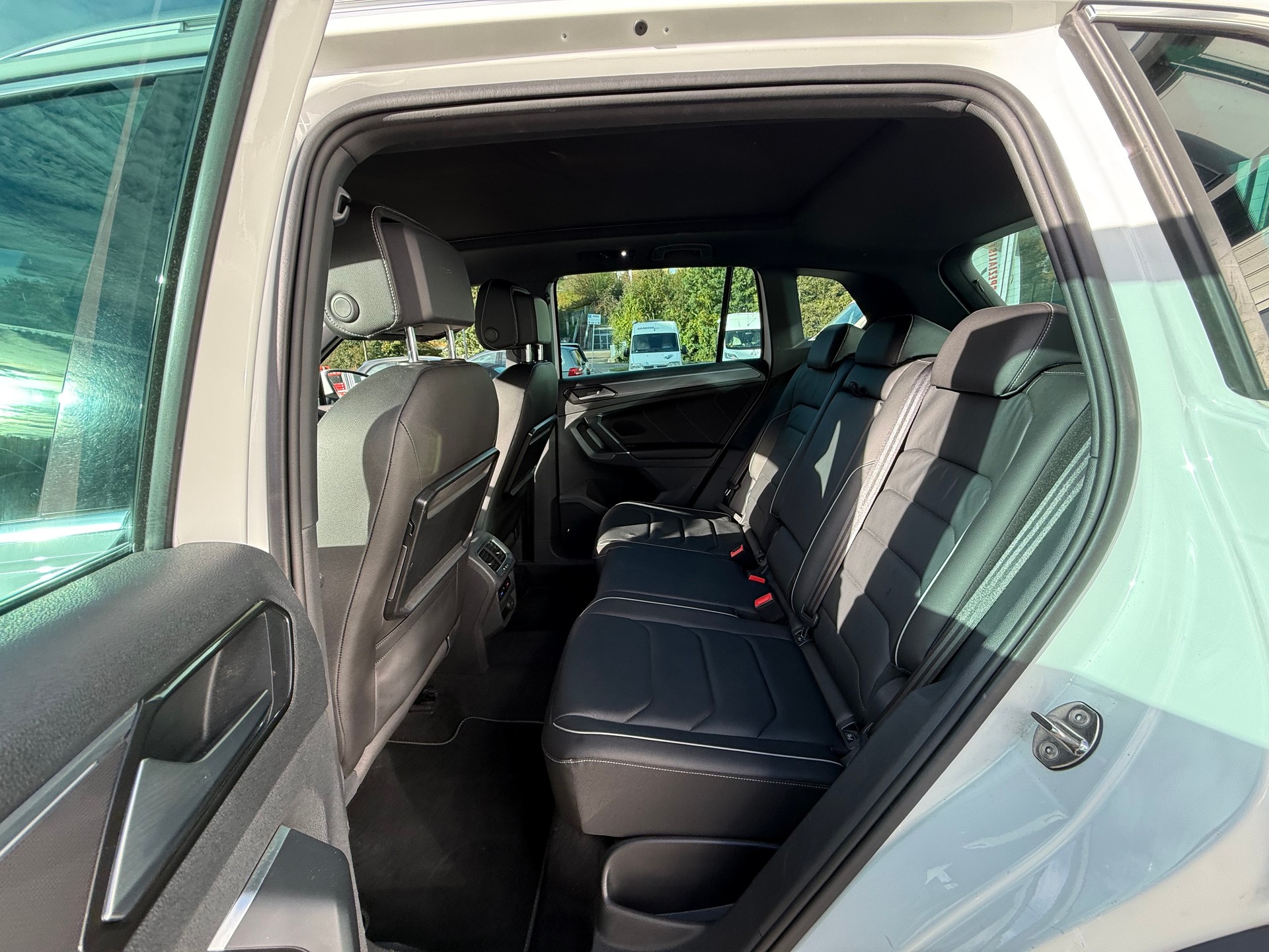 VW Tiguan 2.0 TDI SCR Highline 4Motion DSG-image-8