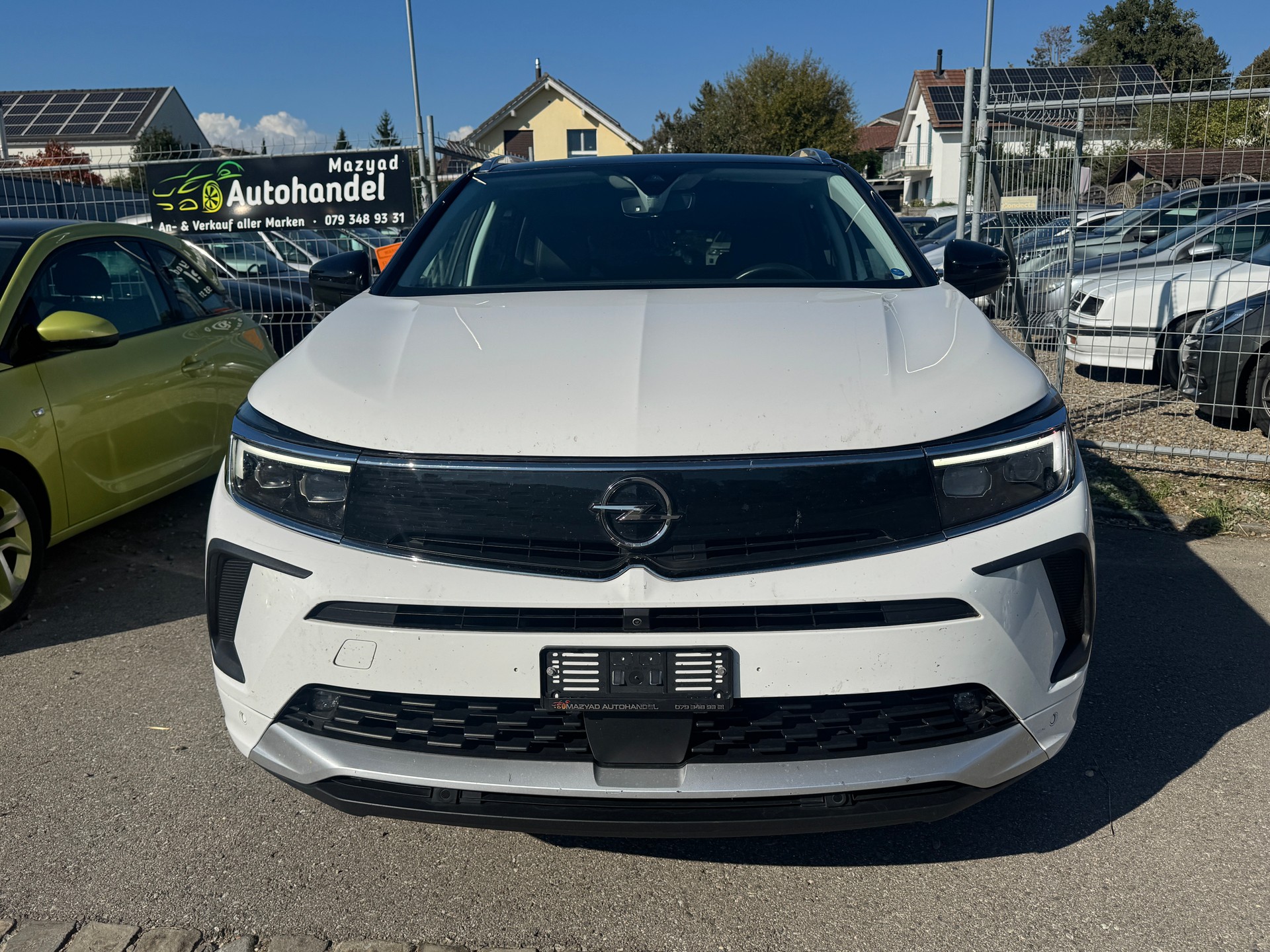 OPEL Grandland 1.6 Hybrid4 Ultimate Automatik-image-0