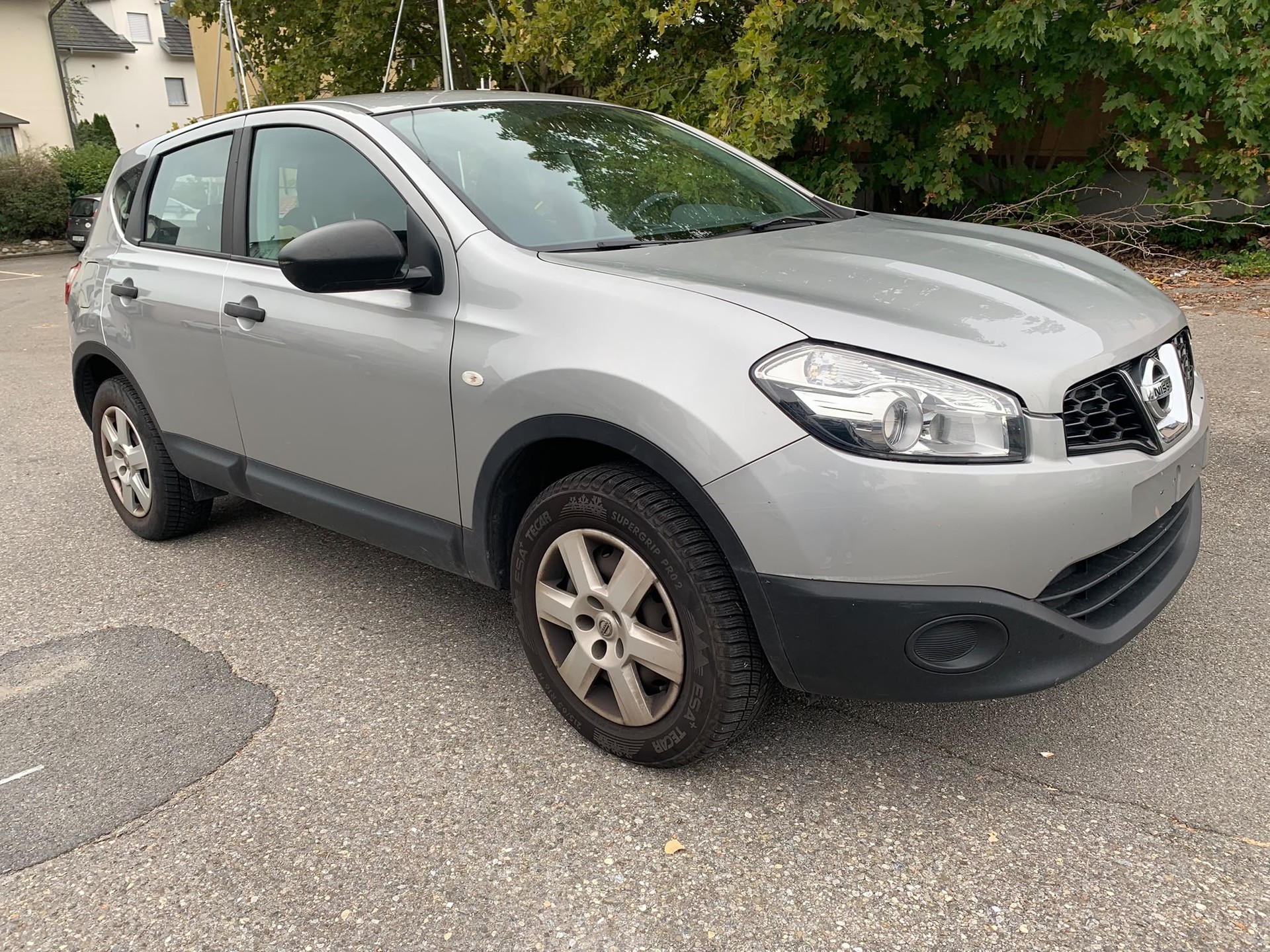 NISSAN Qashqai 1.6 visia-image-1