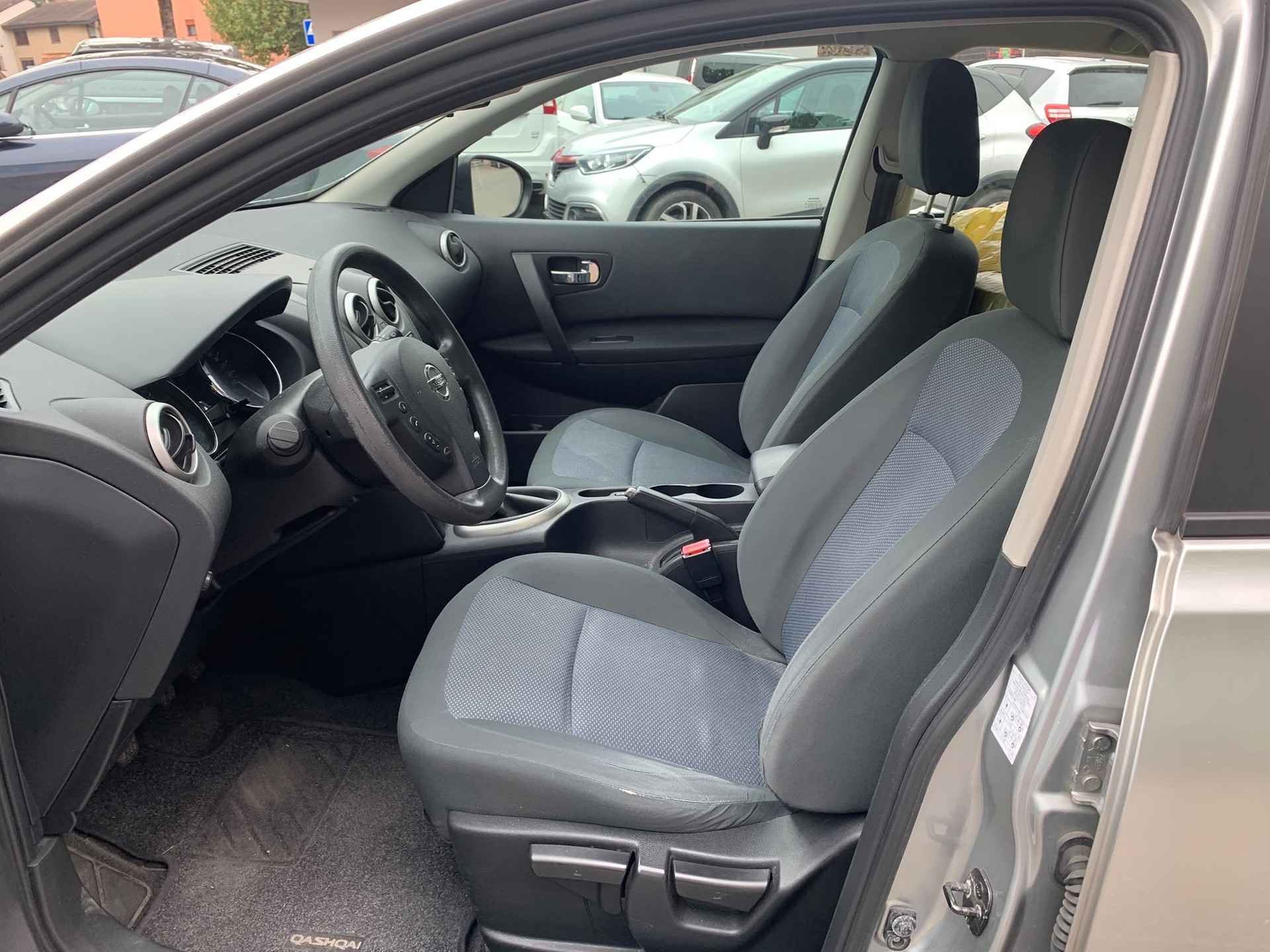 NISSAN Qashqai 1.6 visia-image-7