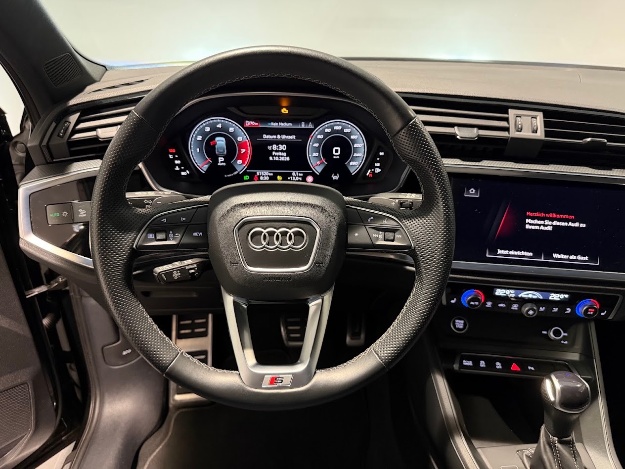 AUDI Q3 Sportback 40 TFSI S line quattro S-tronic-image-5
