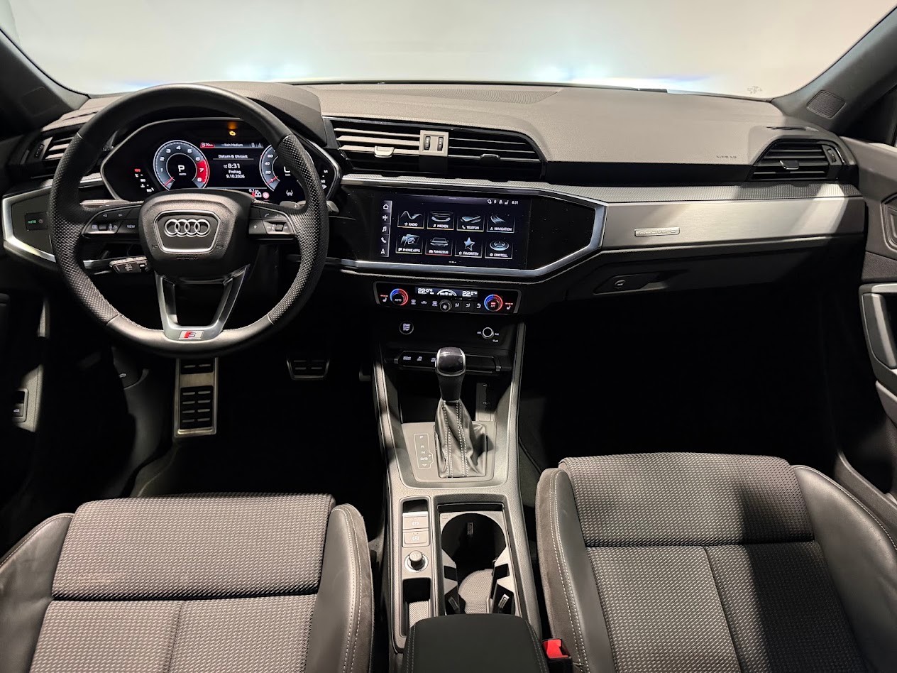 AUDI Q3 Sportback 40 TFSI S line quattro S-tronic-image-11