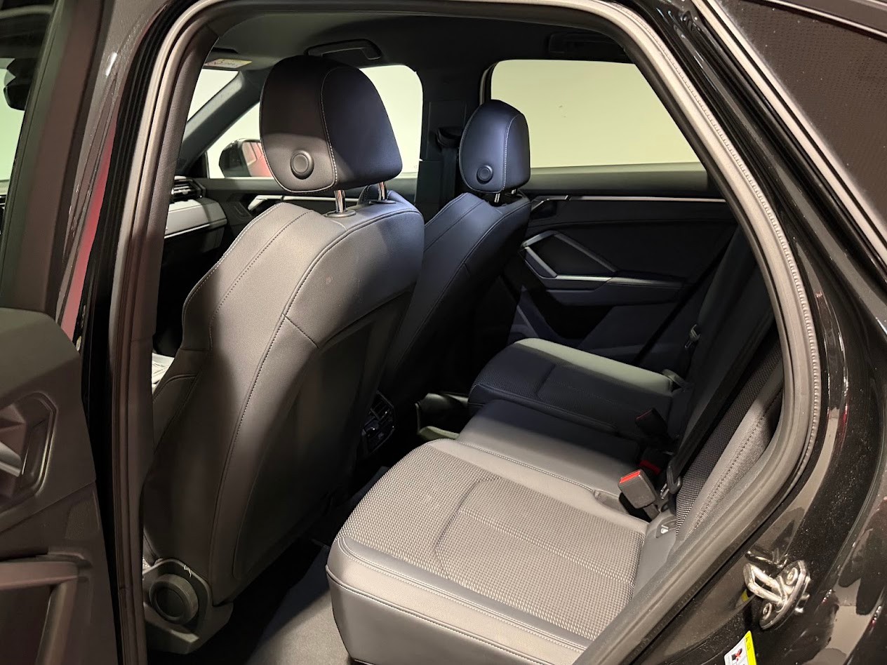 AUDI Q3 Sportback 40 TFSI S line quattro S-tronic-image-4