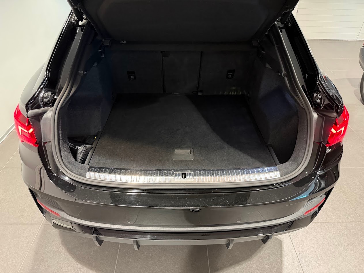AUDI Q3 Sportback 40 TFSI S line quattro S-tronic-image-12