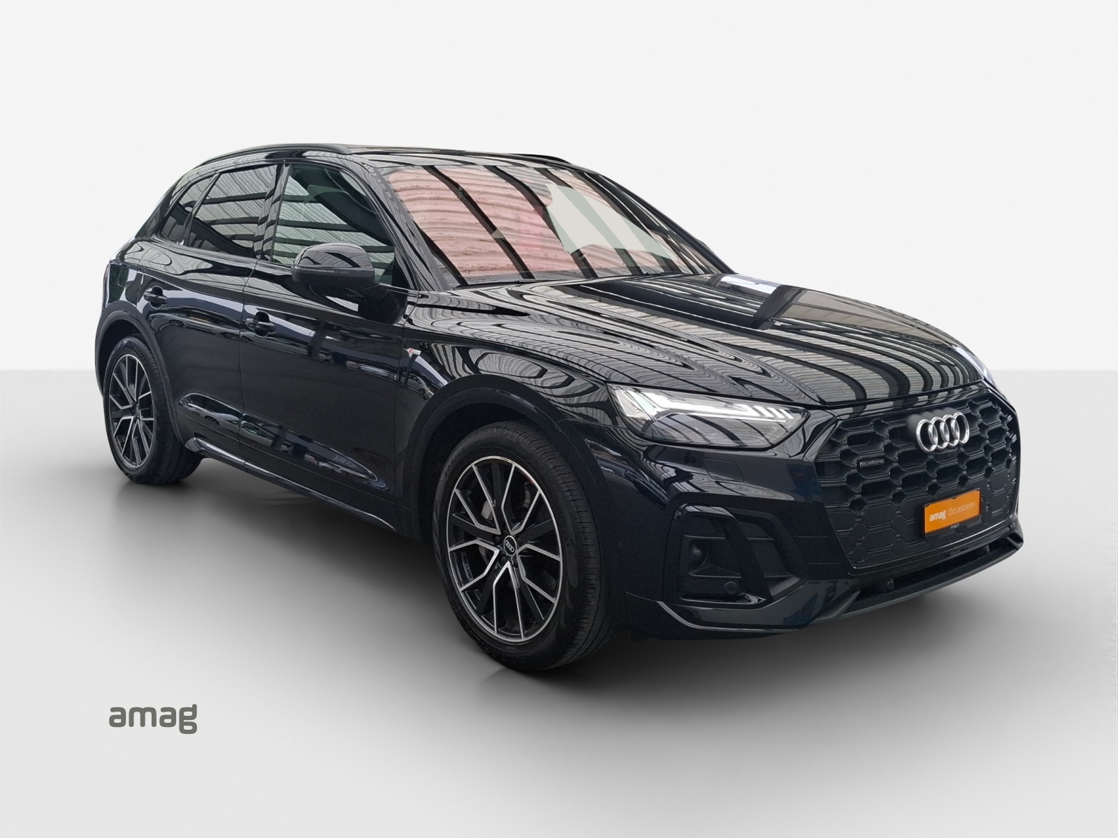 AUDI Q5 55 TFSI e PHEV S line quattro S-tronic-image-5