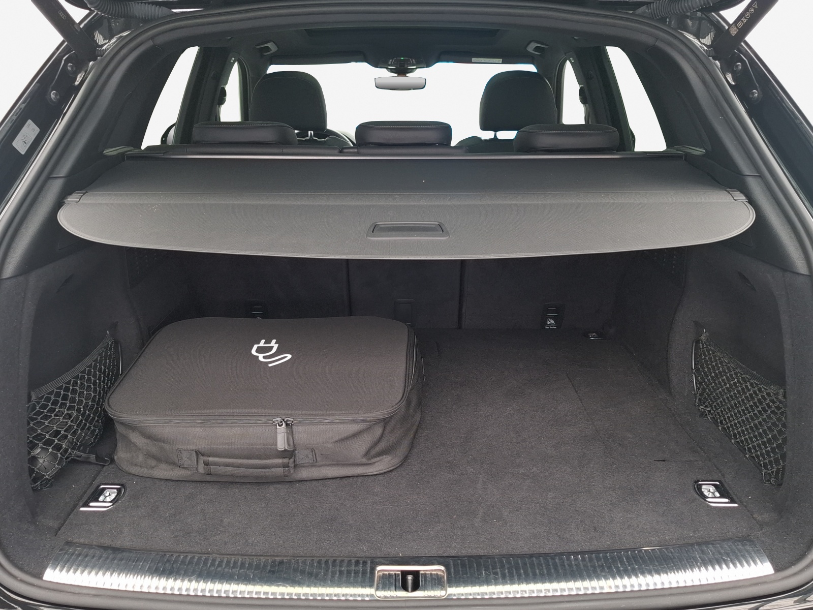 AUDI Q5 55 TFSI e PHEV S line quattro S-tronic-image-12