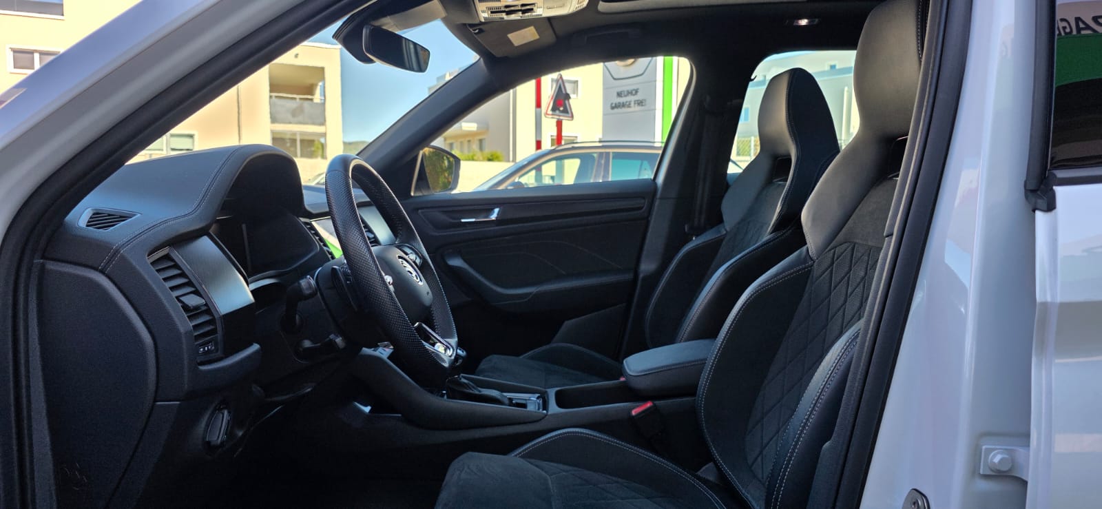 SKODA Kodiaq 2.0 TSI 4x4 SportLine-image-10