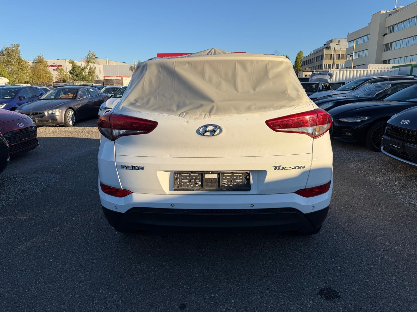 HYUNDAI Tucson 1.7 CRDi Vertex S/S 2WD-image-4