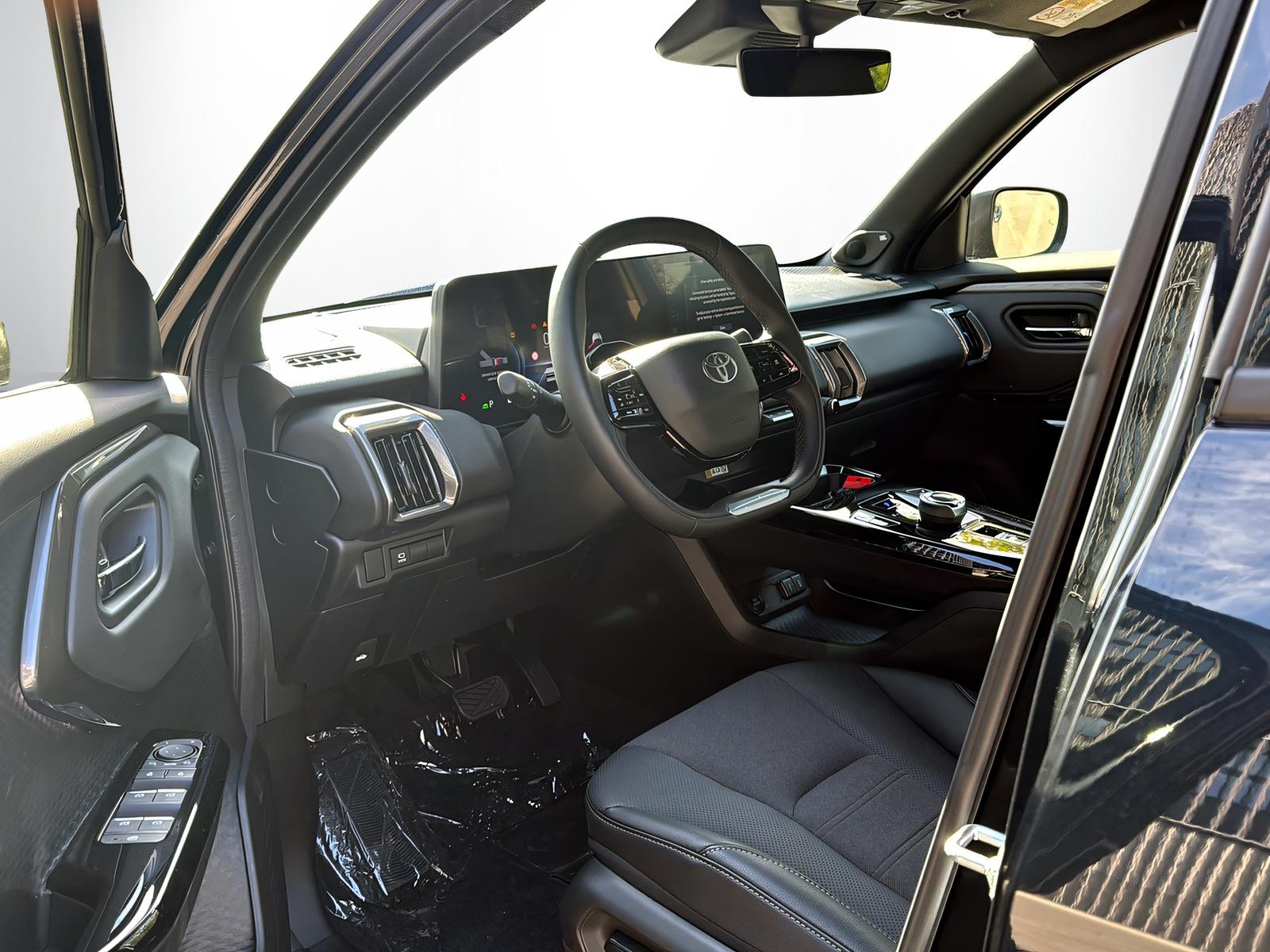 TOYOTA Urban Cruiser Premium AWD-image-10