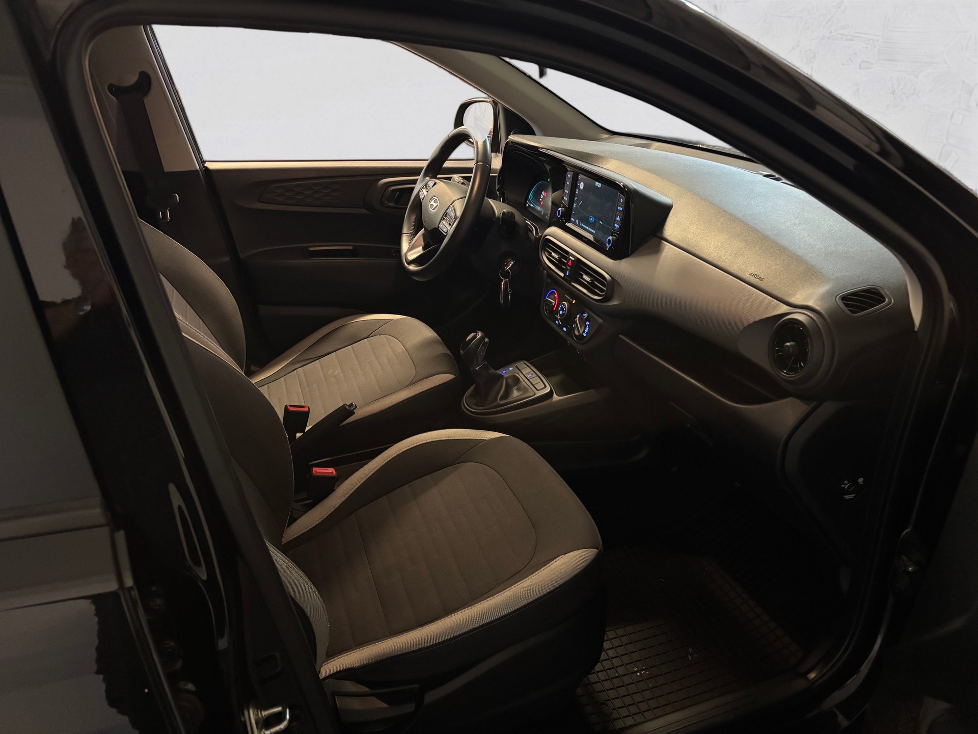 HYUNDAI i10 1.0 Origo Aut.-image-9