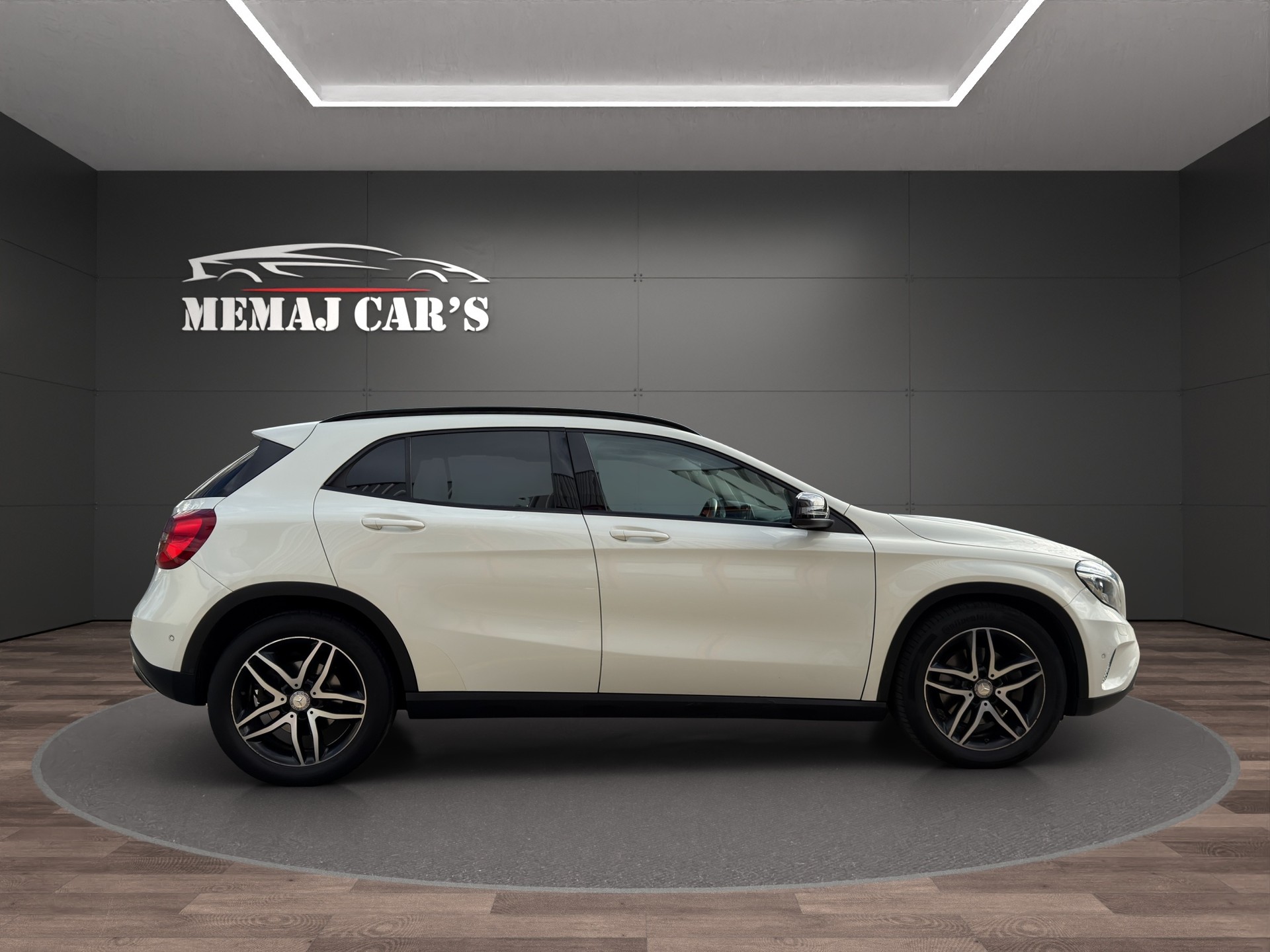 MERCEDES-BENZ GLA 250 Night Star 4Matic 7G-DCT MFK/Garantie-image-3