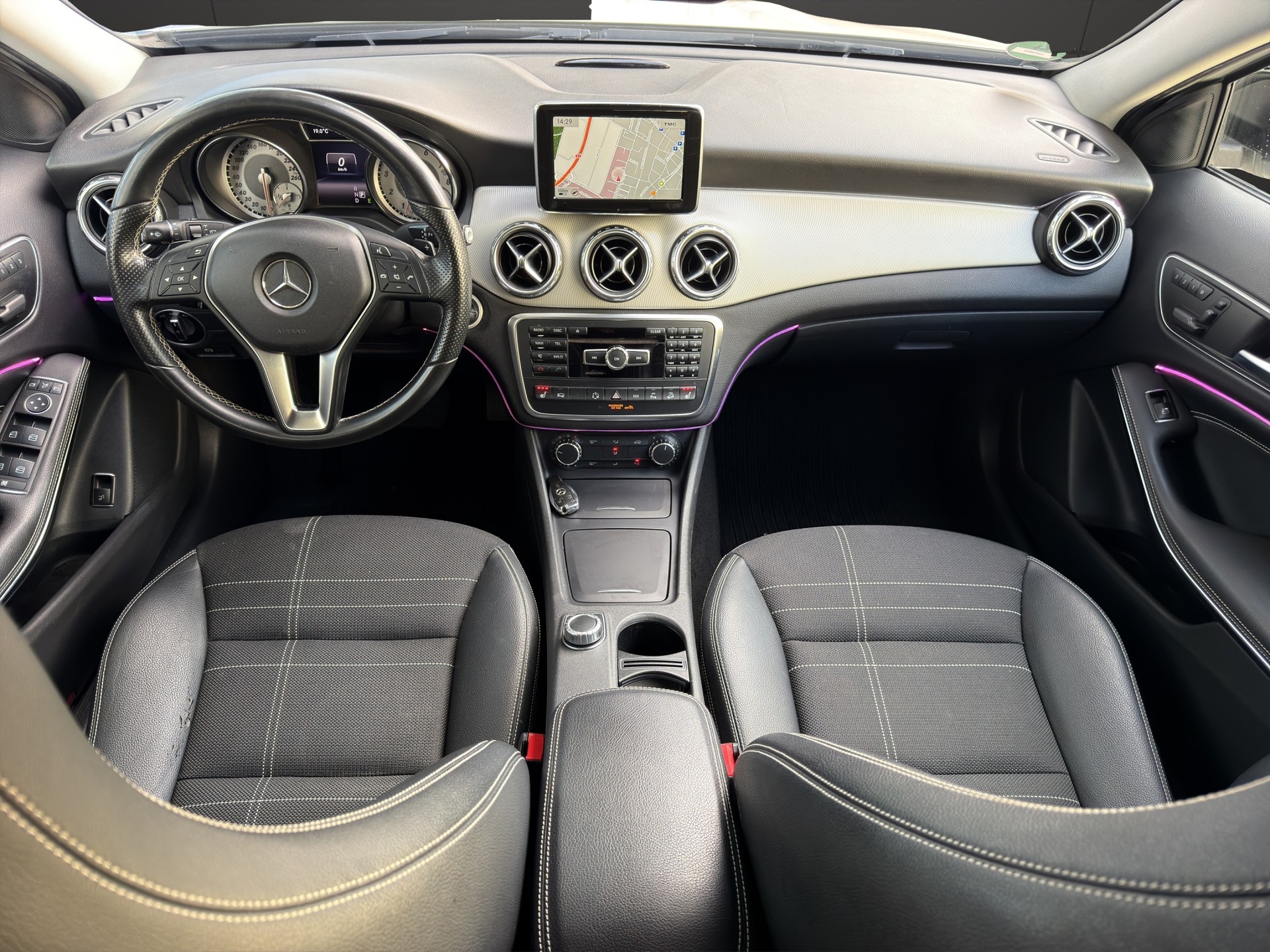 MERCEDES-BENZ GLA 250 Night Star 4Matic 7G-DCT MFK/Garantie-image-8