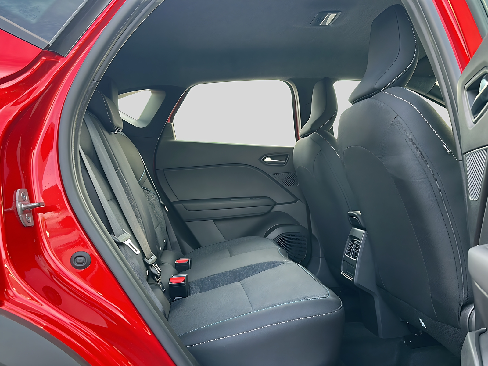 RENAULT Captur-image-6