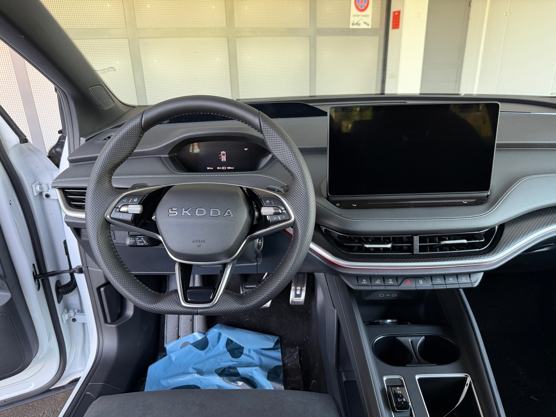 SKODA SKODA Elroq 85x Sportline 4x4 Maxx *2027*-image-15