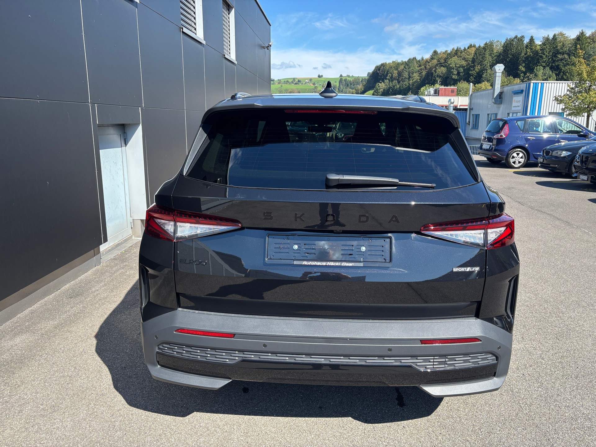 SKODA SKODA Elroq 85x Sportline 4x4 Maxx *2027*-showroom-element-3