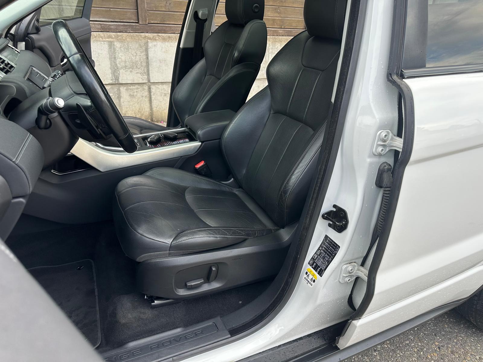 LAND ROVER Range Rover Evoque 2.0 TD4 SE Dynamic-image-8