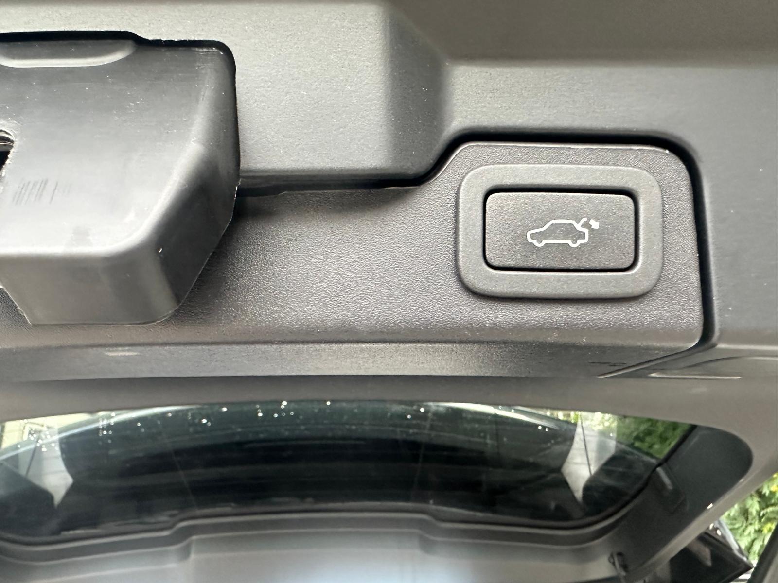 LAND ROVER Range Rover Evoque 2.0 TD4 SE Dynamic-image-14