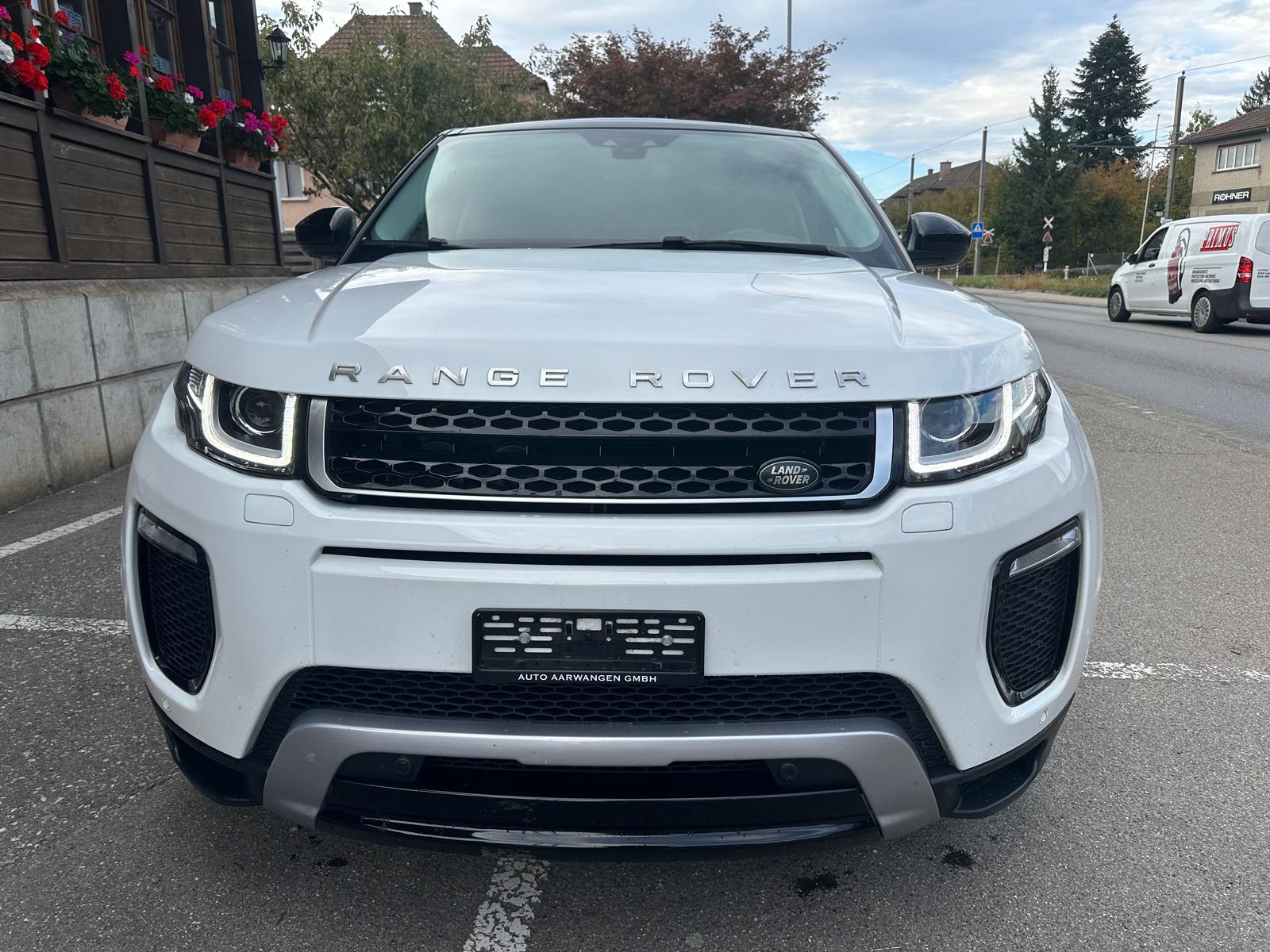 LAND ROVER Range Rover Evoque 2.0 TD4 SE Dynamic-image-4