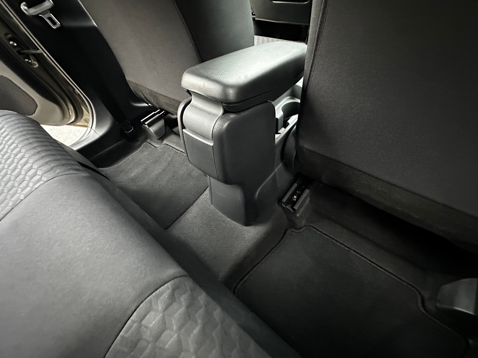 TOYOTA 1.5 VVT-i HSD Trend-image-5
