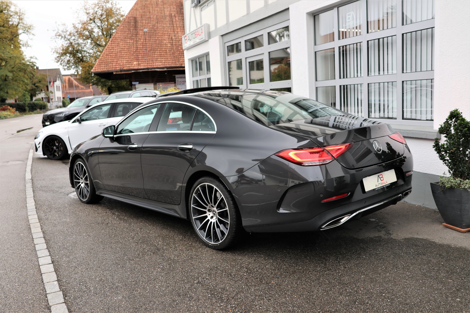 MERCEDES-BENZ CLS 450 4Matic AMG Line 9G-Tronic-image-7