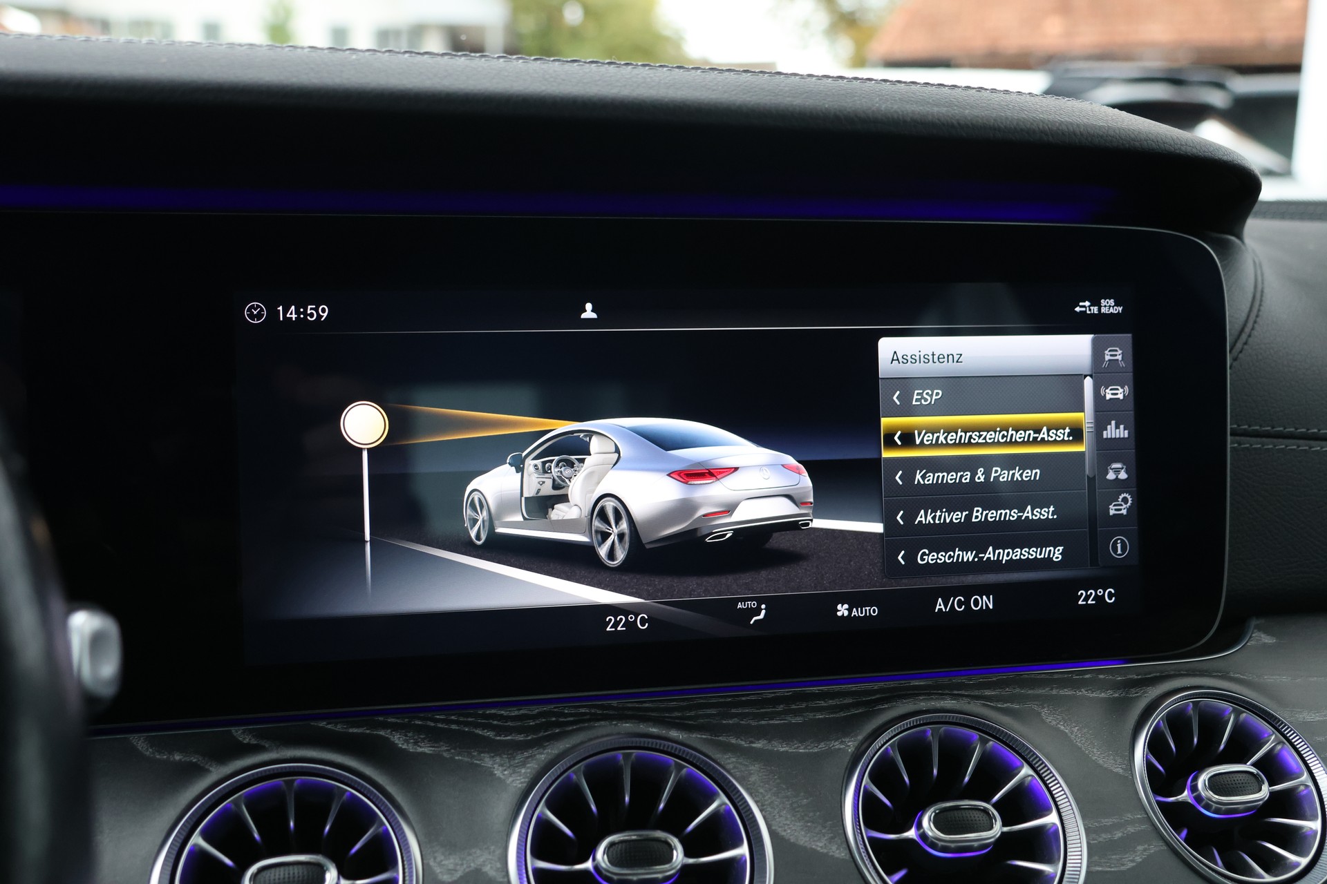 MERCEDES-BENZ CLS 450 4Matic AMG Line 9G-Tronic-image-25