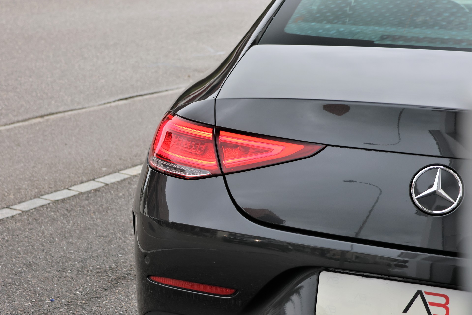 MERCEDES-BENZ CLS 450 4Matic AMG Line 9G-Tronic-image-5