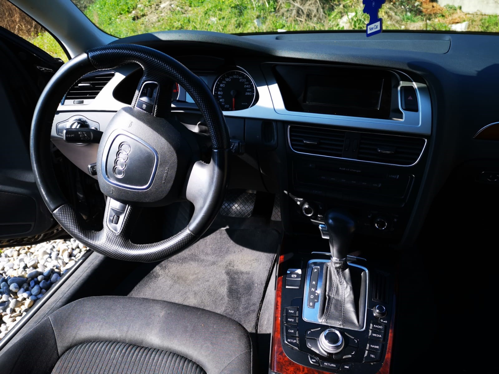 AUDI A4 Avant 3.2 FSI quattro tiptronic-image-6