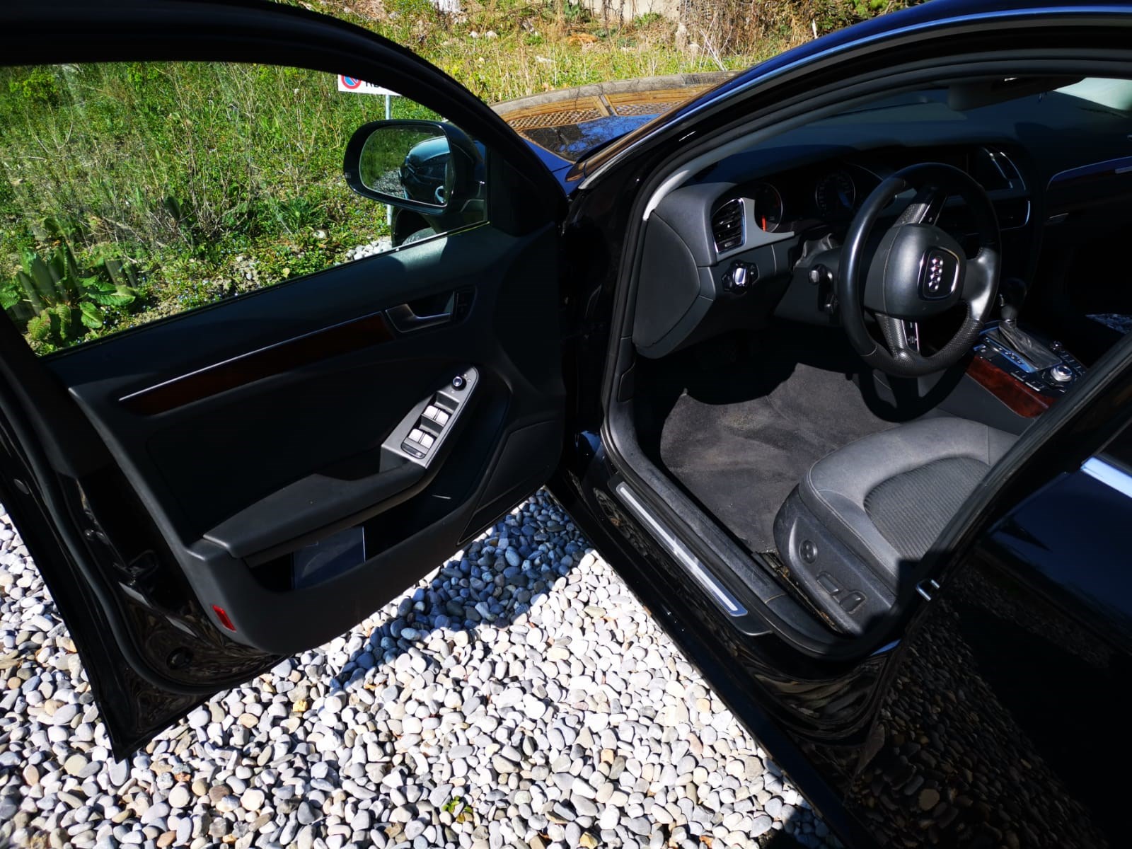 AUDI A4 Avant 3.2 FSI quattro tiptronic-image-7