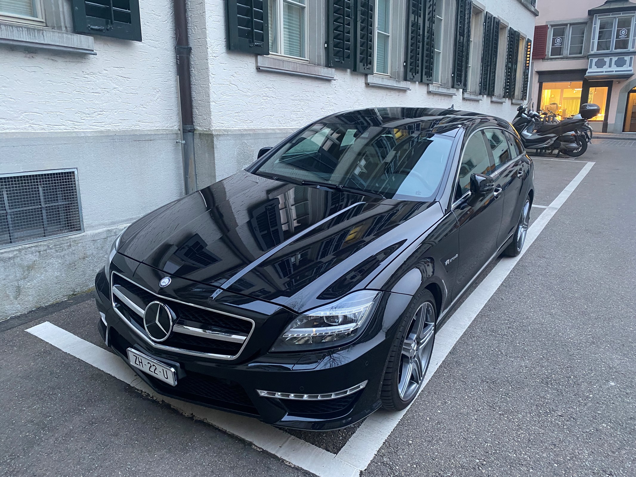 Car photo