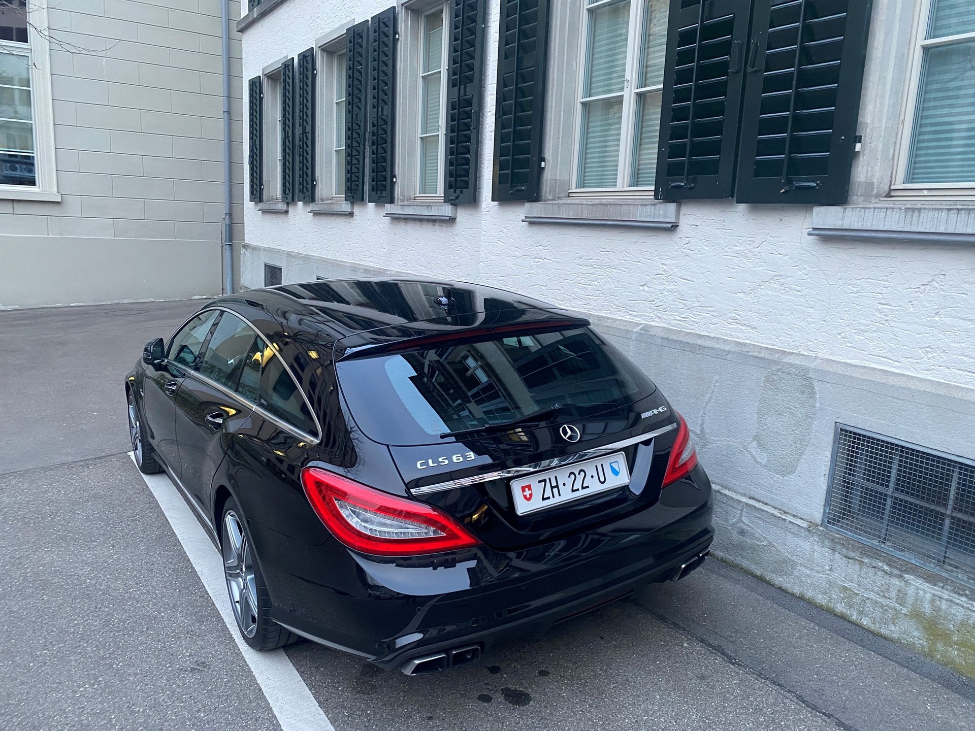 MERCEDES-BENZ CLS 63 AMG Shooting Brake Speedshift MCT-image-5