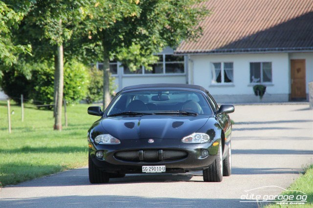 JAGUAR XKR S/C Convertible-image-1