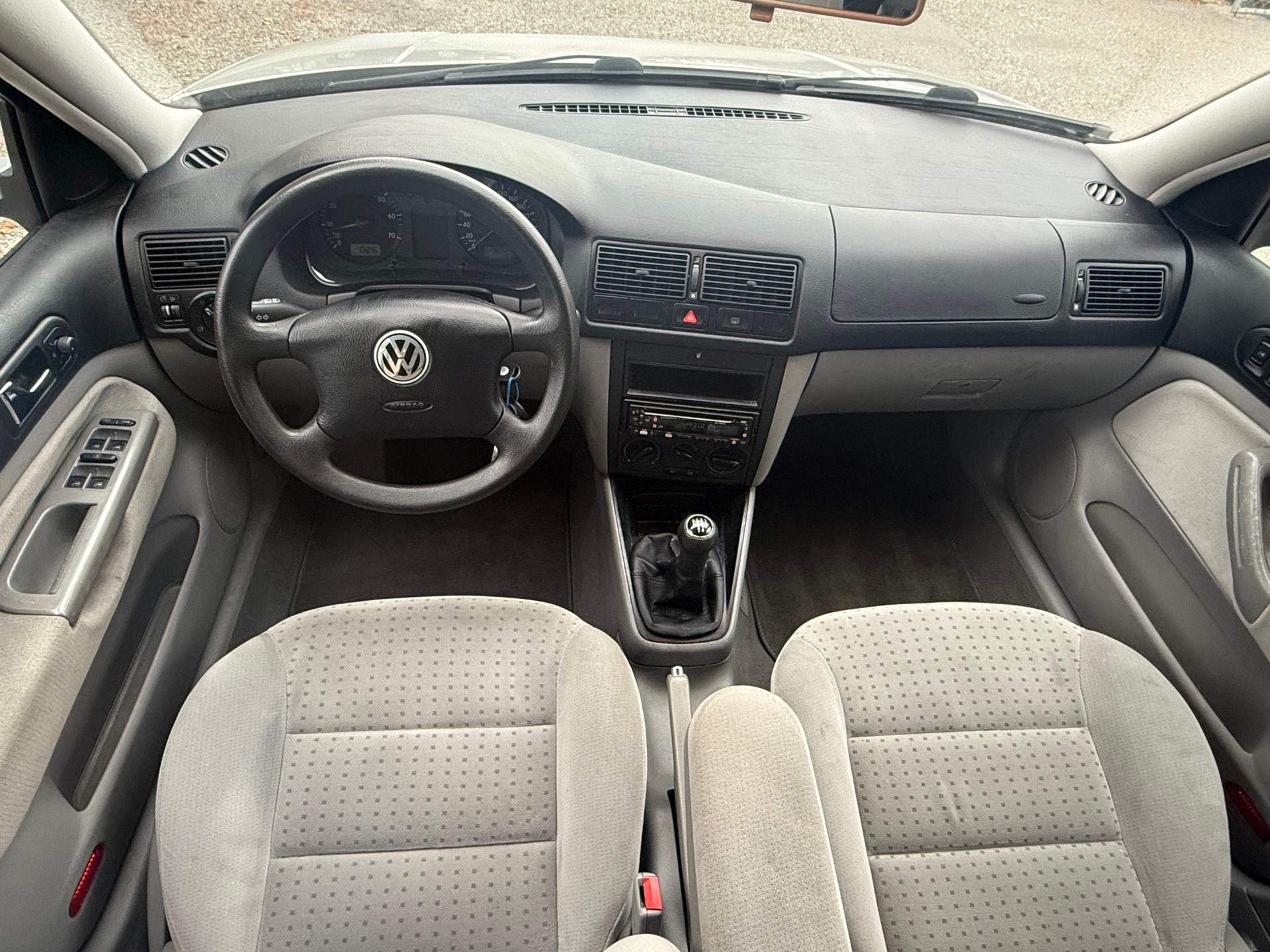 VW Golf 2.0 Comfortline-image-9