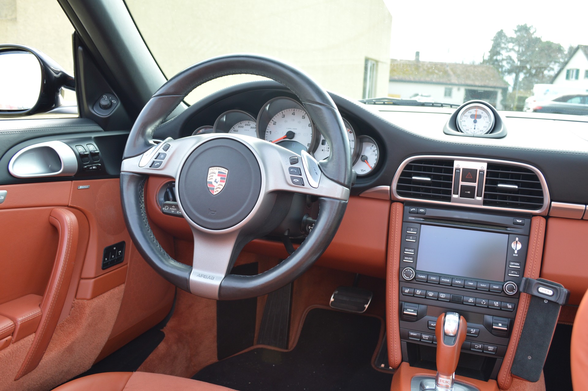 PORSCHE 911 Cabrio Carrera 4S PDK-image-9