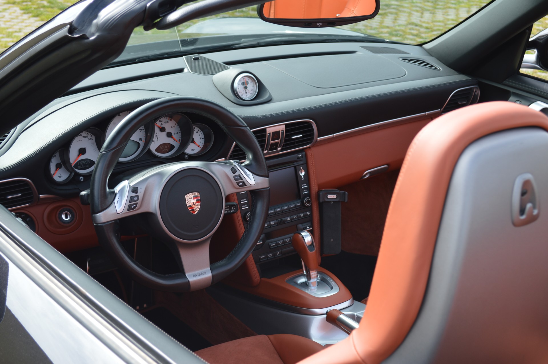 PORSCHE 911 Cabrio Carrera 4S PDK-image-14